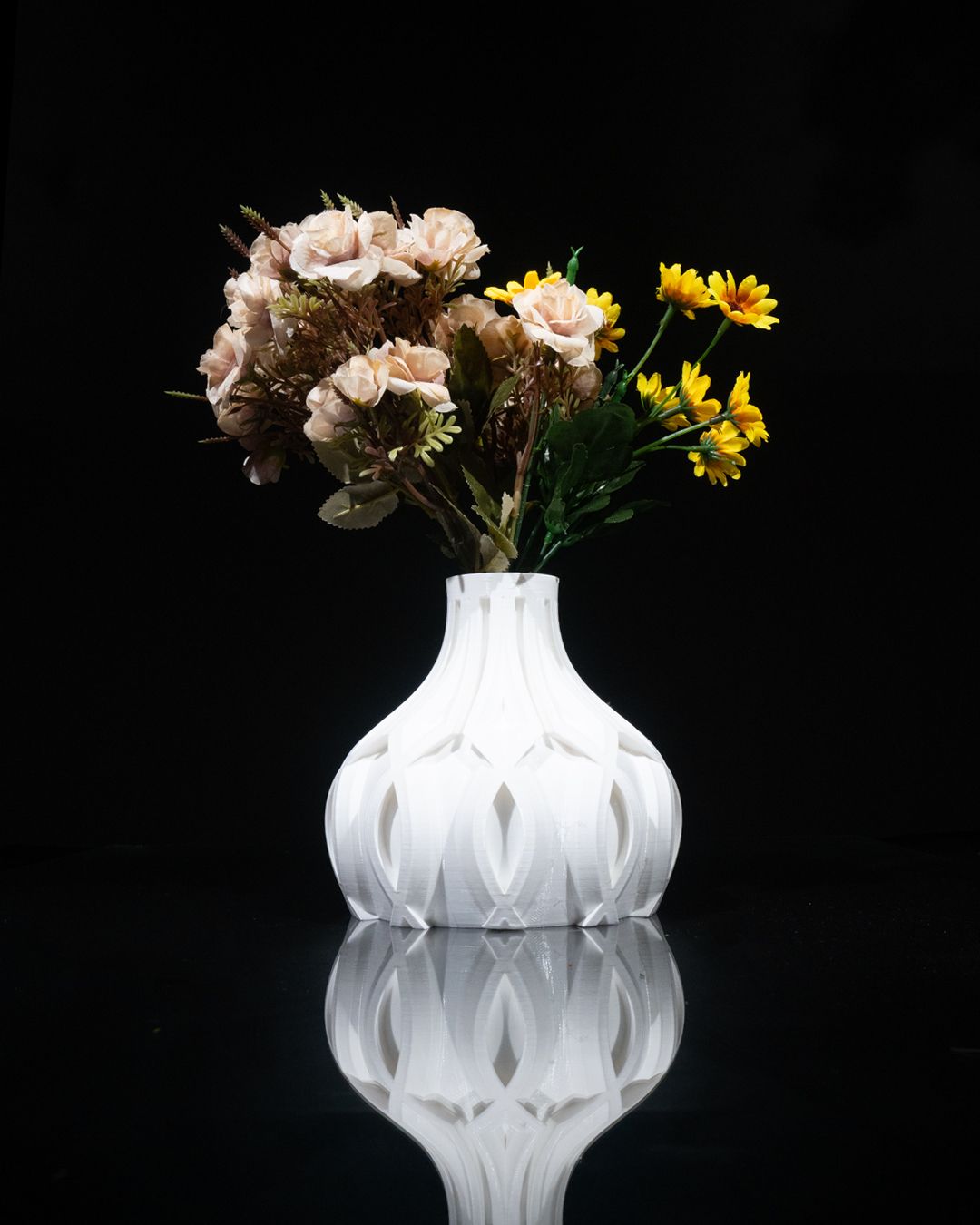 Linseshort Vase